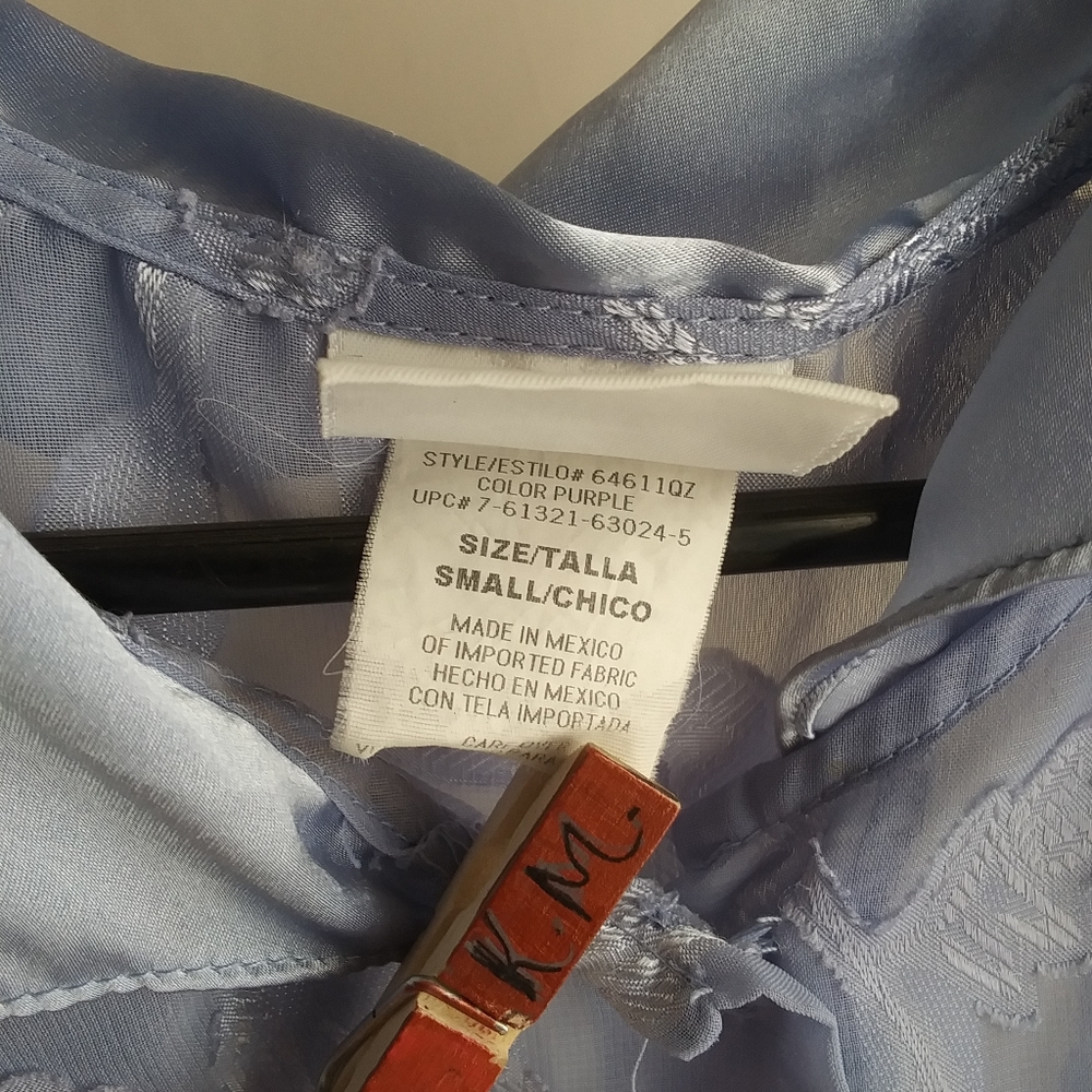Button up - Picture 4 of 4